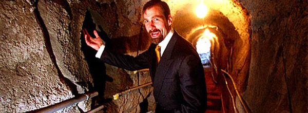 2007-07-18-undergroundlair.jpg