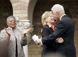 2007-09-26-hillarybill.jpg