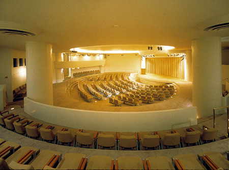 2007-12-21-PBLtheatersized.jpg