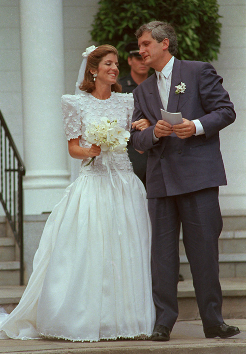 Caroline Kennedy on her wedding day in 1986, without the reported armband
