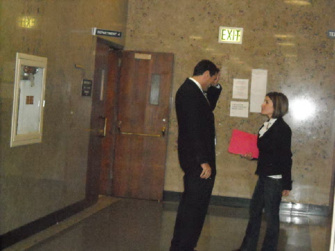 2009-02-12-BHLawyerattire.jpg