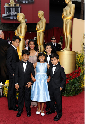 2009-02-24-slumkidsfeb22_full.jpg