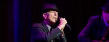 2009-05-17-LeonardCohenoutside.jpg