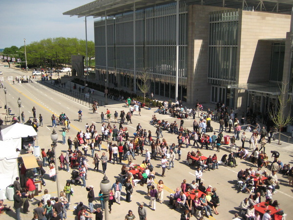 2009-05-23-ArtInstituteMillenniumParkChicagoMonroeStreetModernWing.jpg
