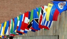 2009-06-05-oea_banderas.jpg