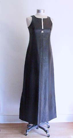 2009-07-23-Enokiworldcourregesvinylgown.jpg