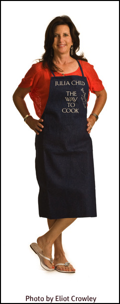 2009-08-13-JudywearingJuliapicniked.jpg