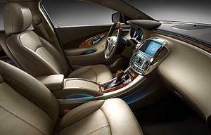 2009-09-14-2010buicklacrosseinterior.jpg