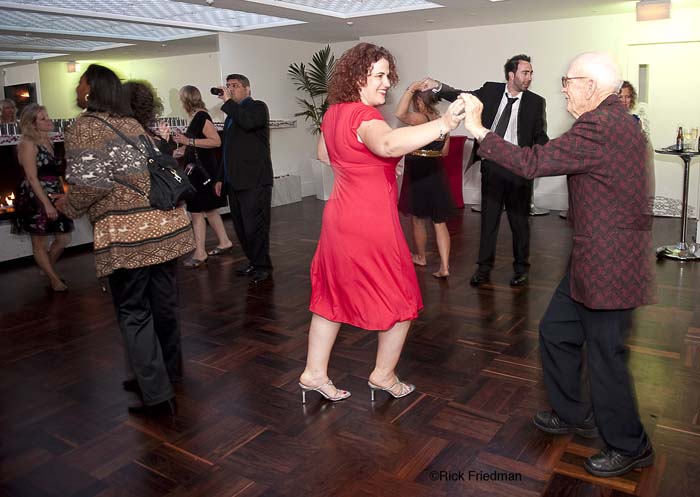 2009-10-20-AirNewZealandPARTY041RfKateandDon.jpg