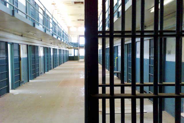 Комната для преступников 2009-10-20-Prisoner3