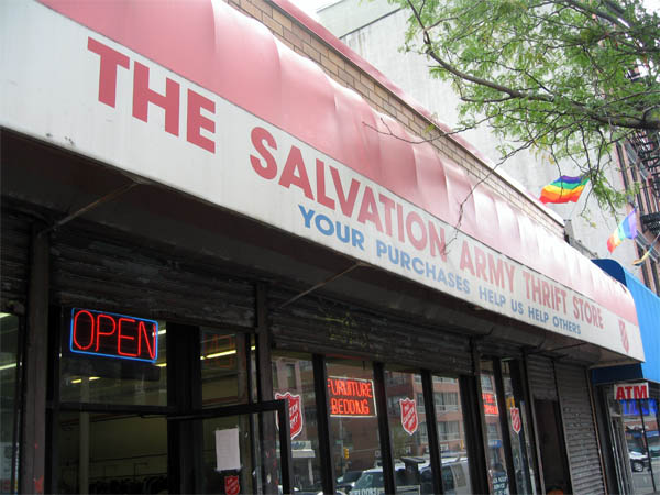 2009-10-21-salvationarmy.jpg