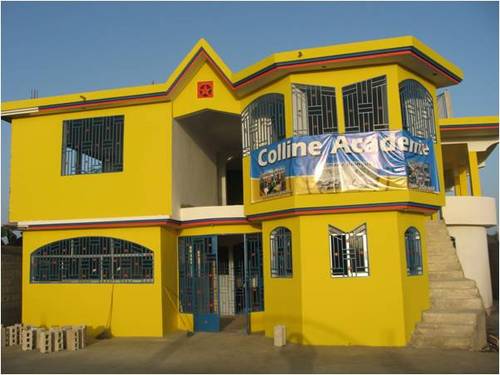 2010-01-18-Haitian_School_Rise_From_Rubble_4.0_A.jpg