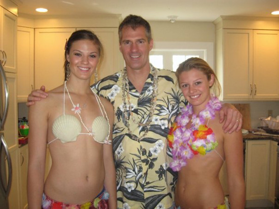 michele bachmann bikini. daughters in ikinis! Ha!