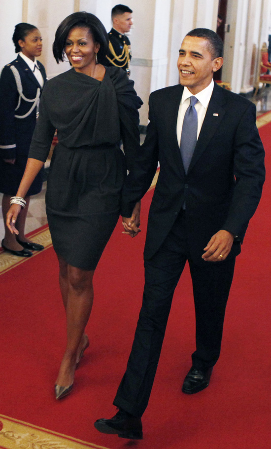 Obamas Flirt Openly At White House Michelle Looks Amazing Video Photos Huffpost