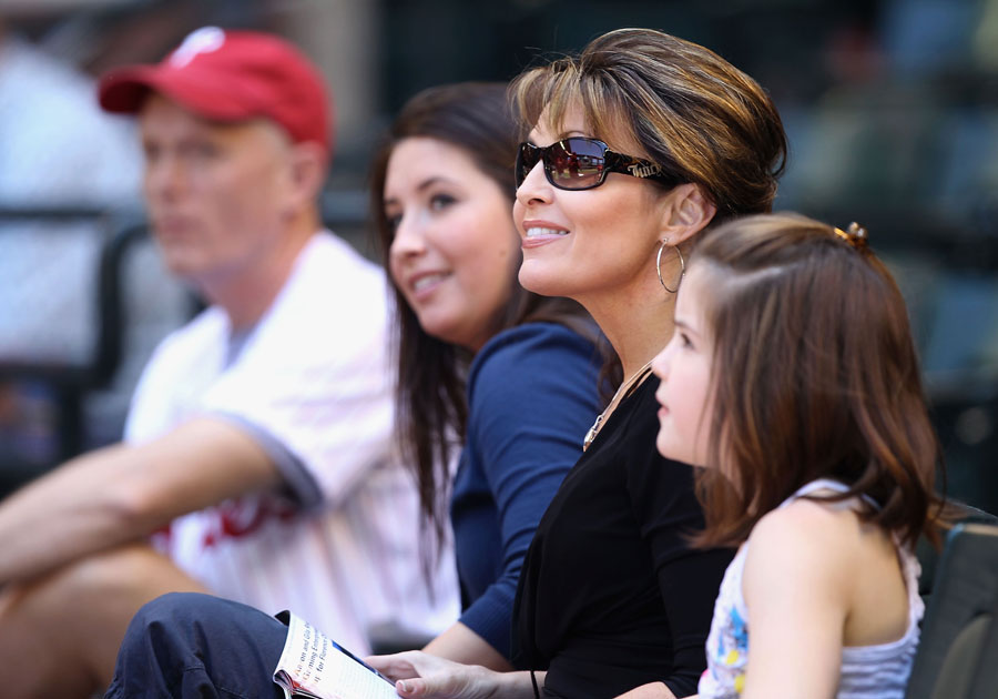 Sarah Palin's Juicy shades: