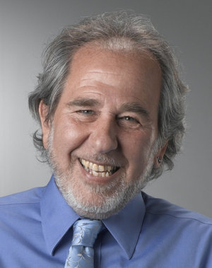 2010-04-30-medium_brucelipton_56092.jpg