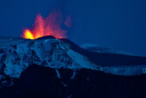 iceland volcano 2010 eruption. IcelandVolcanoEruption.jpg