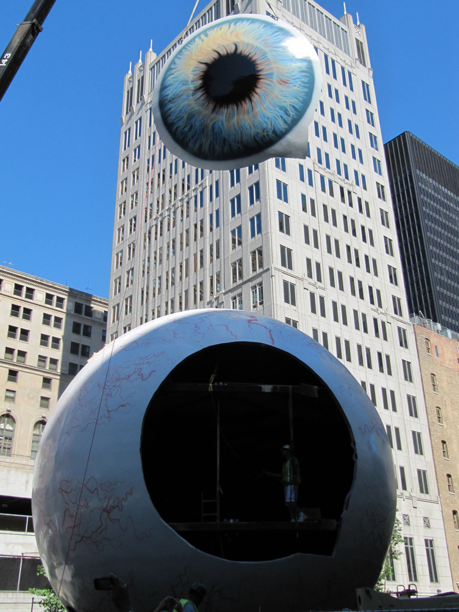 Tony Tasset Giant Chicago Eye Sculptor Huffpost