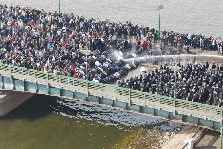 2011-01-30-CairoBridgeprotest.jpg