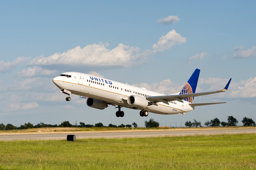 2011-05-19-Unitedairlinestakeoff.jpg
