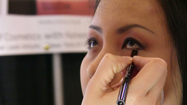 How To Apply Eyeliner Asian. Apply along your lash line