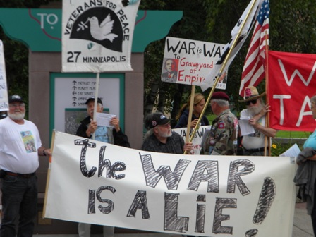 2011-09-01-obamaprotestamericanlegionwarisalieweb.JPG