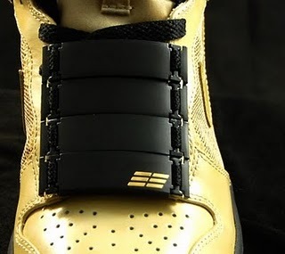 2011-09-13-FightForYrWriteSarahMcGivenshoeturesneakertrainerlaceaccessoriesmattehooks.jpg