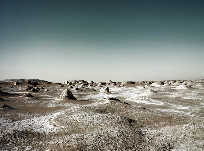 2011-10-16-kisa-lala-images-treeless-LandscapebyStuartHall1.jpg