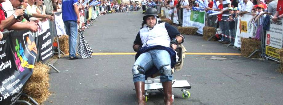 2012-03-16-images-OfficeChairRacing.jpg