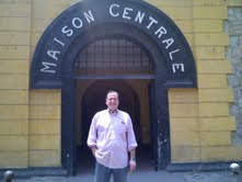 2012-04-24-hanoihilton.jpg