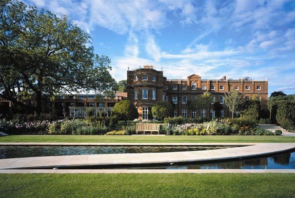 2012-06-21-TheGrove_Exterior.jpg