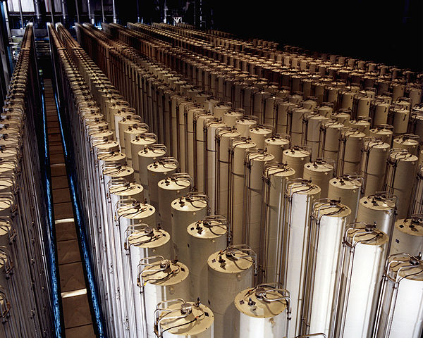 2012-06-30-600pxGas_centrifuge_cascade.jpg