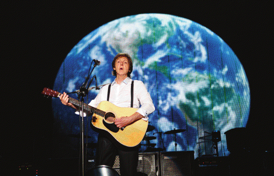 2012-07-23-paulonstage.jpg