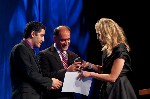 2012-07-24-images-DrsAKAlaei.jpg