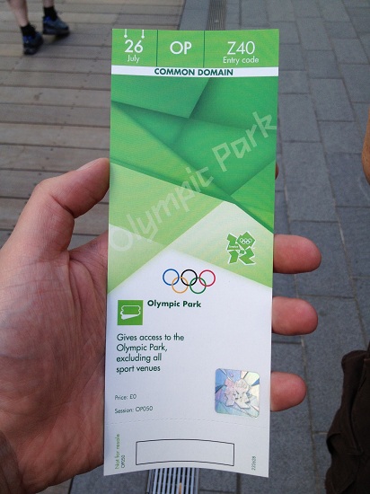 2012-07-30-CDWatthe2012LondonOlympicPark2.JPG