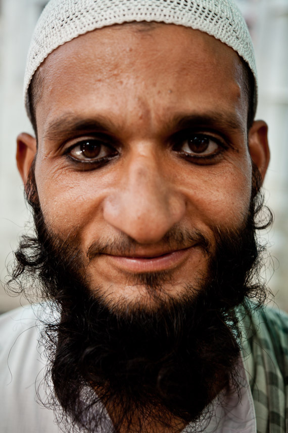 2012-08-14-jesusgpastorpakistanretratosfotografiaviajes11.jpg