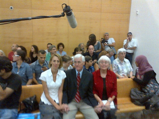 2012-08-28-CorriesinHaifaCourt28.08.12.JPG