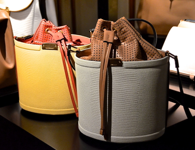 2012-09-26-images-huffpostbags3.jpg