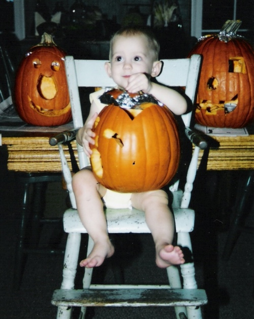 2012-10-18-sadiewithpumpkininhighchair1.jpg