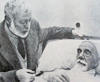 2012-11-11-pio_baroja_hemingway_fuenteElBilbiomano.jpg
