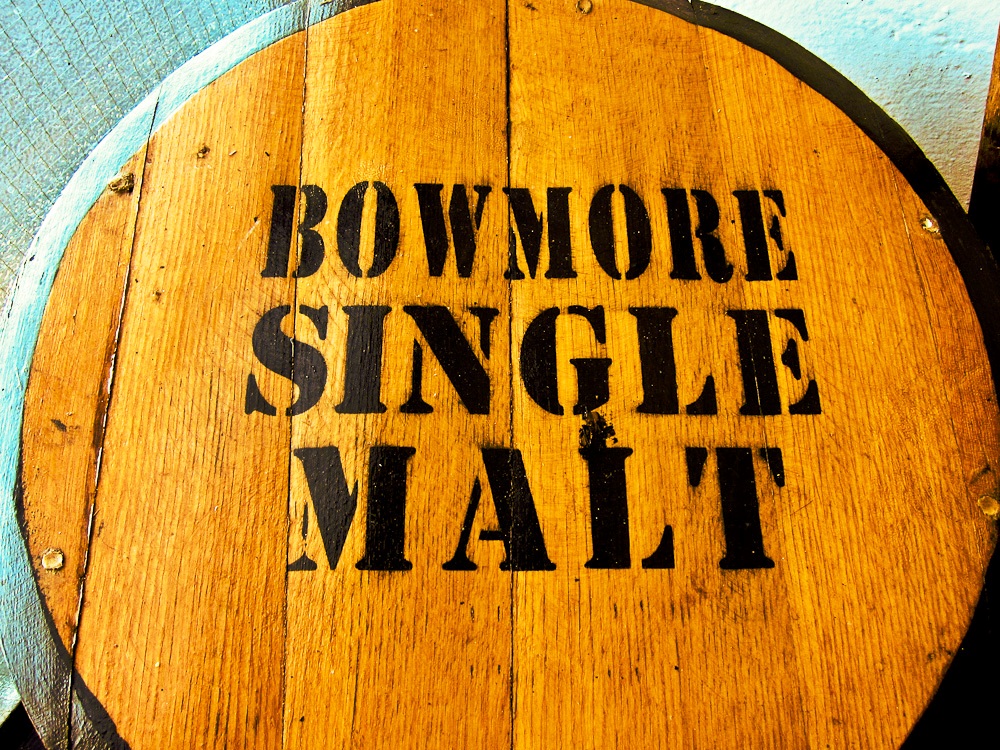 2012-11-30-BowmoreBarrel.jpg