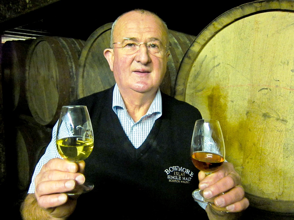 2012-11-30-EddieMacAfferwith2whiskies.jpg