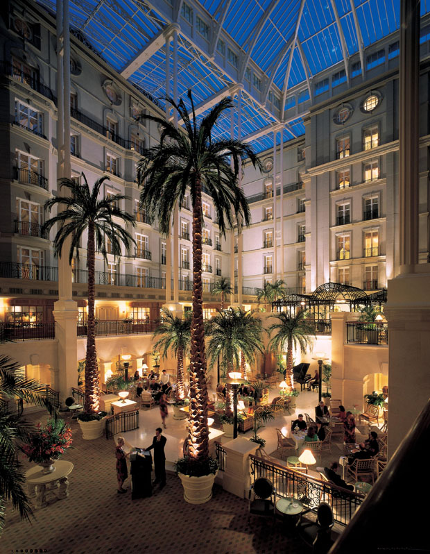 2012-11-30-wintergardennight.jpg