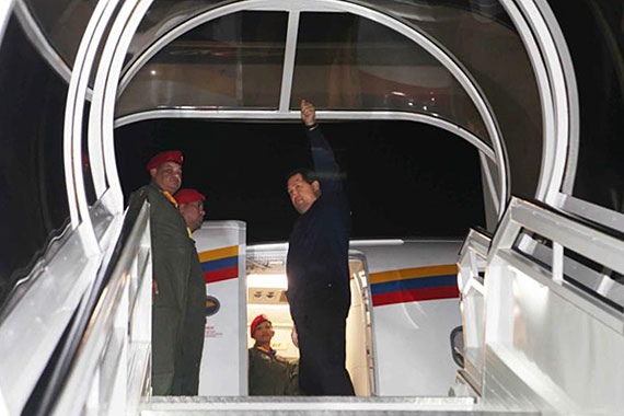 2013-03-07-HChavez_Viaja-HugoChavezViaje.jpg