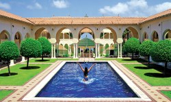 2013-03-08-TheBodyHoliday1.jpg
