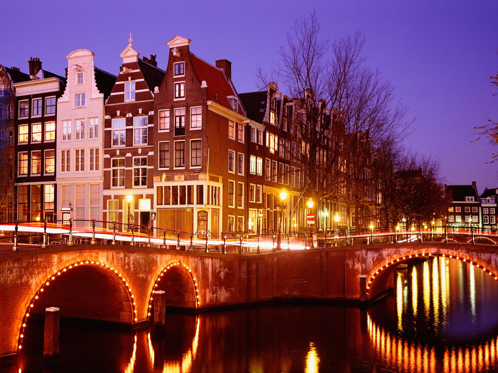 Amsterdam: Viking River Cruises Go for Guinness World Record