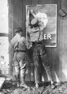 2013-04-06-Affichenazie1932.gif