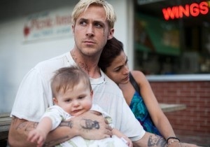 2013-10-24-RyanGoslingEvaMendesinThePlaceBeyondthePines_th.jpg