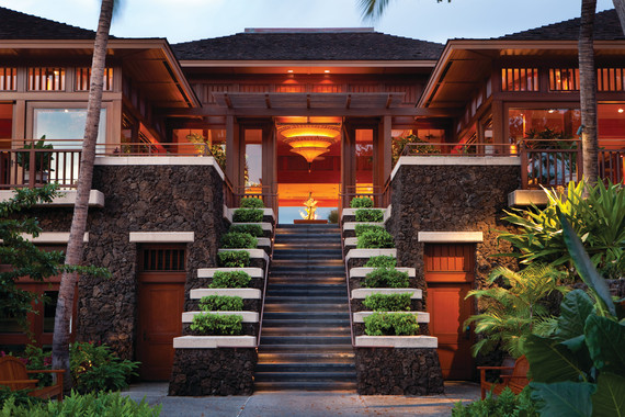 2013-12-02-2_four_seasons_entrance.jpg