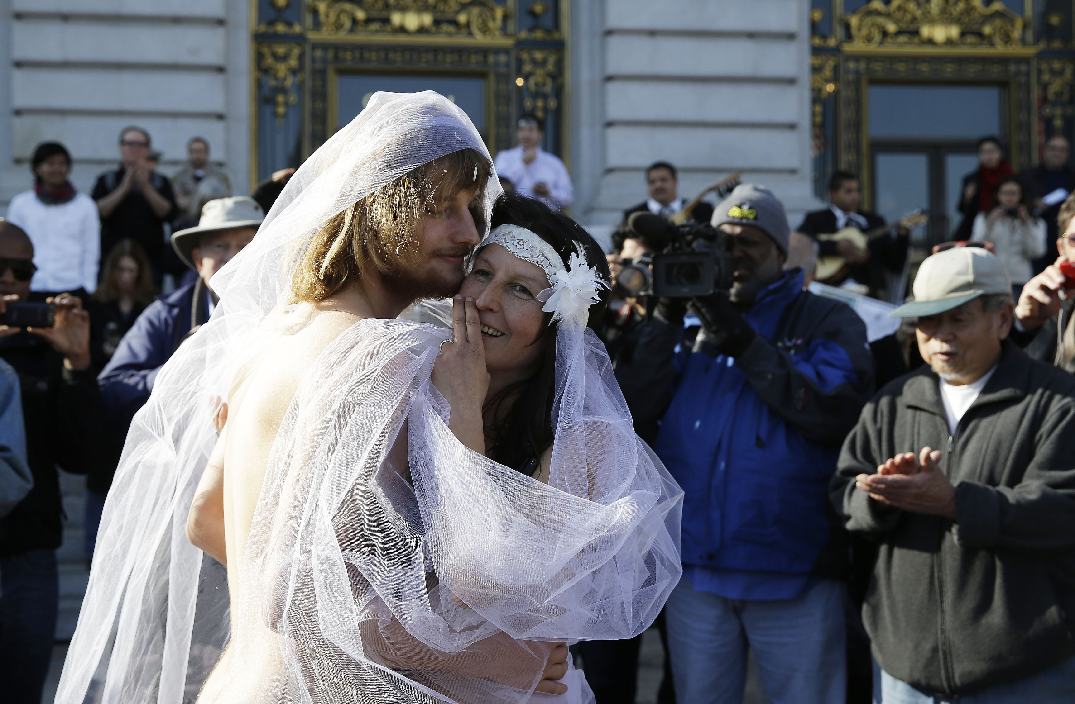 Naked Wedding At San Francisco City Hall Ends In Arrest 